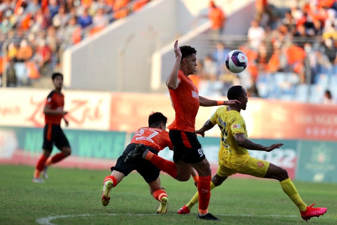 nhan-dinh-soi-keo-nam-dinh-vs-da-nang-luc-18h00-ngay-16-11-2024-2