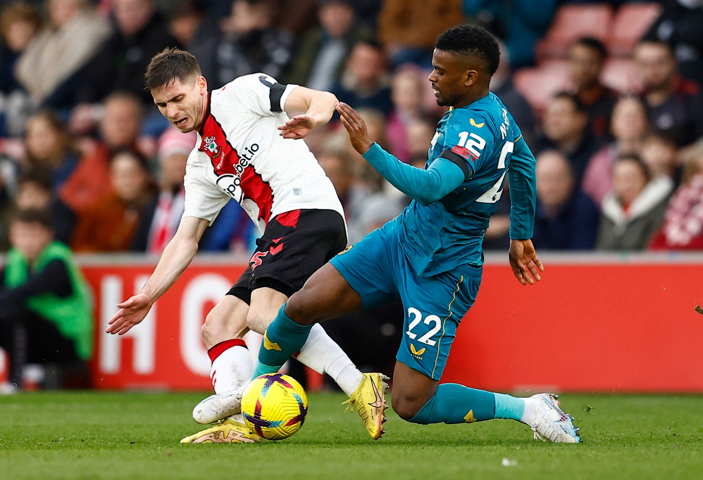 Nhận định soi kèo Southampton vs Wolves lúc 22h00 ngày 15/3/2025 nhan-dinh-soi-keo-southampton-vs-wolves-luc-22h00-ngay-15-3-2025-1