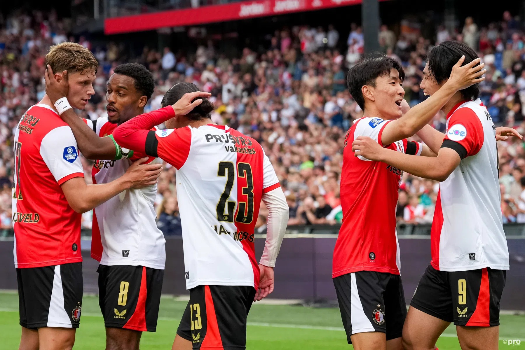 nhan-dinh-soi-keo-feyenoord-vs-fenerbahce-luc-02h00-ngay-7-8-2025-1