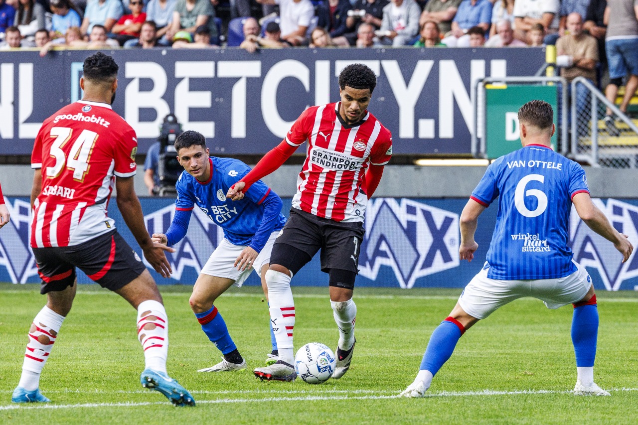 Nhận định soi kèo PSV vs Fortuna Sittard lúc 02h00 ngày 1/11/2025 nhan-dinh-soi-keo-psv-vs-fortuna-sittard-luc-02h00-ngay-1-11-2025-1