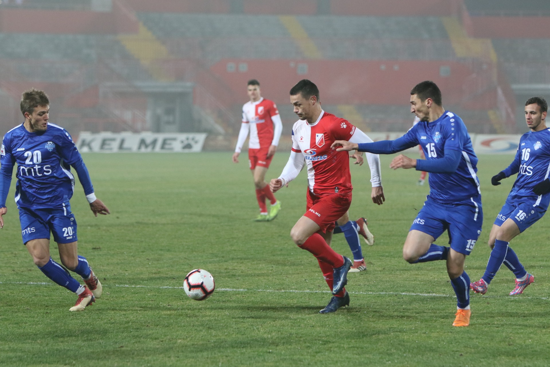 nhan-dinh-soi-keo-radnik-vs-vojvodina-luc-21h00-ngay-21-11-2025-1