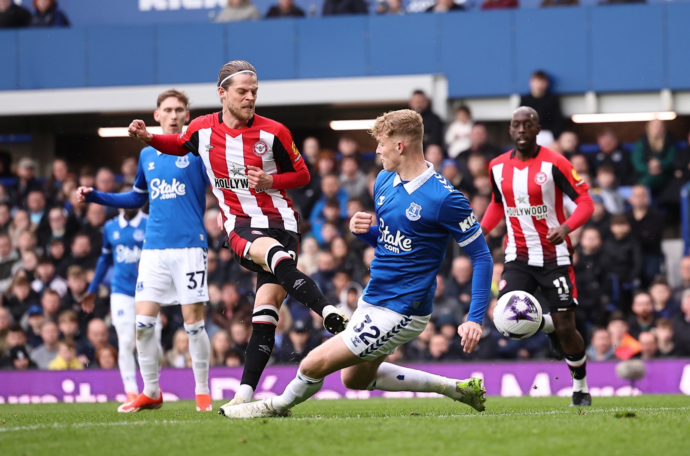 nhan-dinh-soi-keo-everton-vs-brentford-luc-22h00-ngay-4-1-2026-1